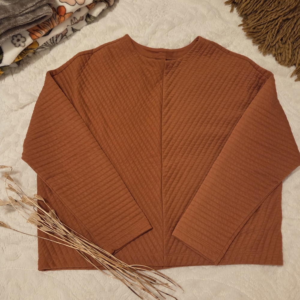 NWOT A New Day Retro Campfire Orange Quilted Women's Crew Neck Pullover Sweater